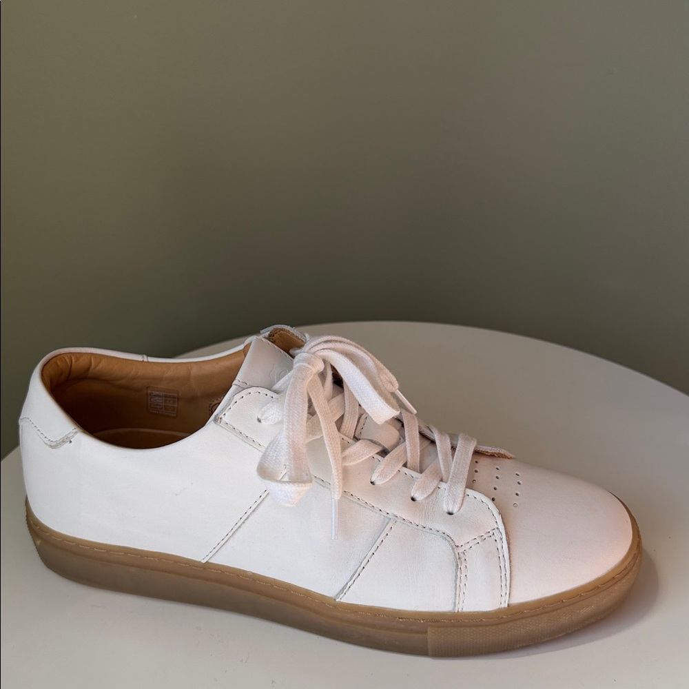 Greats Royale White Leather Sneakers Gum Sole Men’s Size 7 Minimalist — image 4 of 8